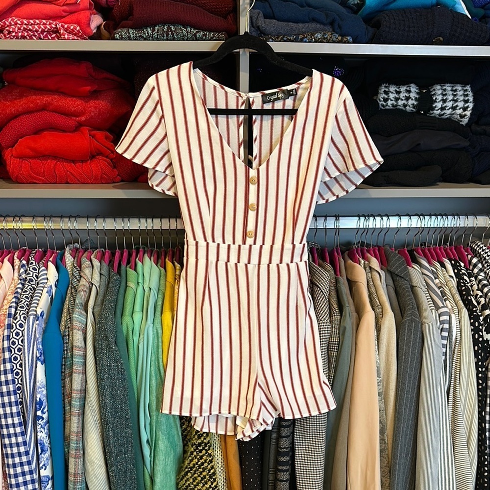 Crystal Sky white/wine striped short sleeve tie back zipper romper size 6